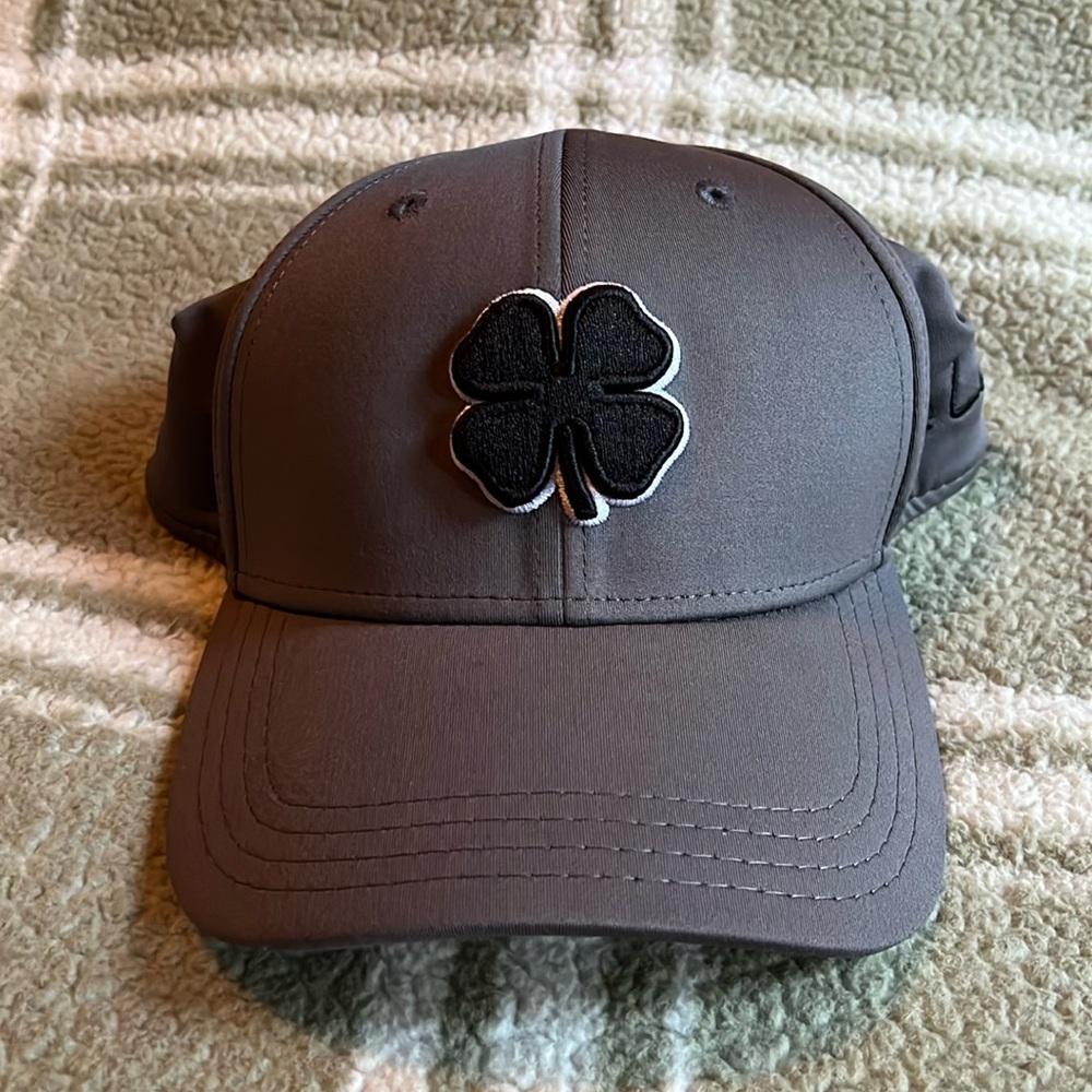 fitted hats